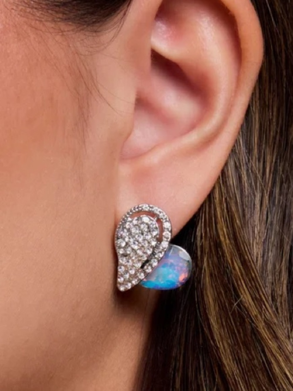 NWT Silver Post Iridescent Heart Earrings(Last One)